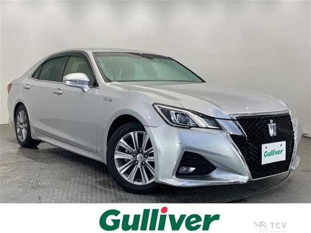 2015 Toyota Crown Hybrid