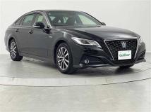 2019 Toyota Crown Hybrid