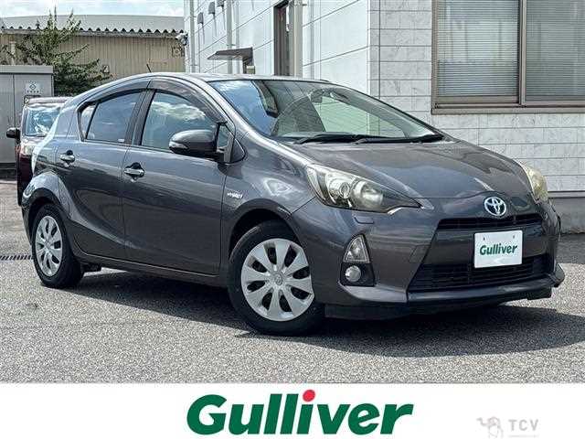 2013 Toyota AQUA