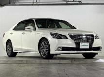 2013 Toyota Crown Majesta