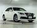 2013 Toyota Crown Hybrid