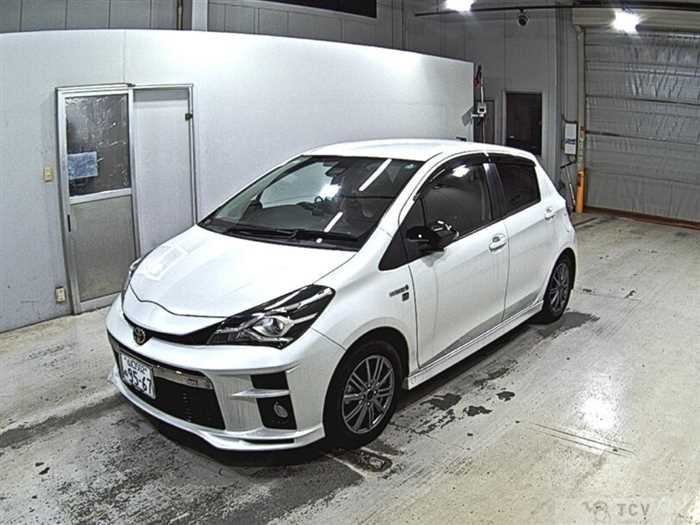 2017 Toyota Vitz