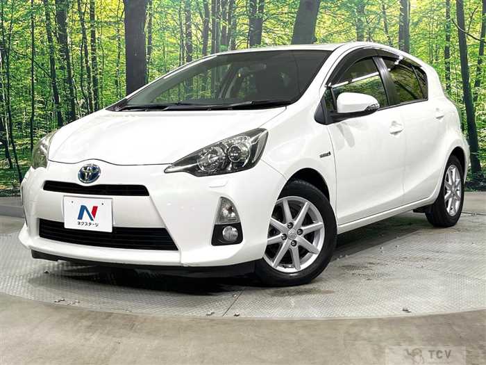 2013 Toyota AQUA