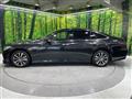 2019 Toyota Crown Hybrid
