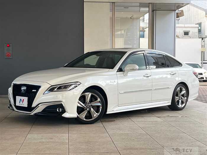 2018 Toyota Crown Hybrid