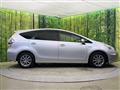 2013 Toyota PRIUS α