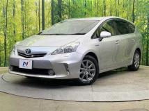2013 Toyota PRIUS α