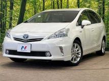 2012 Toyota PRIUS α
