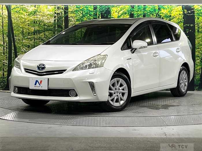 2013 Toyota PRIUS α