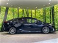 2017 Toyota Prius PHV