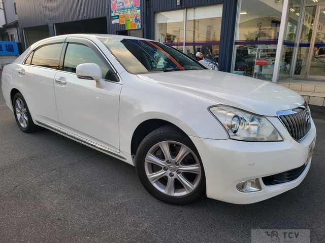 2010 Toyota Crown Majesta