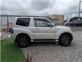 2014 Mitsubishi Pajero