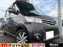 2011 Nissan ROOX