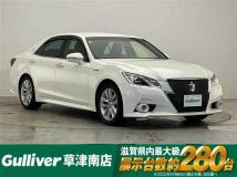 2013 Toyota Crown Hybrid