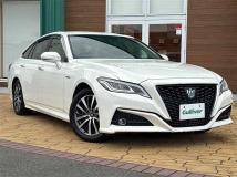 2019 Toyota Crown Hybrid
