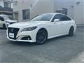 2019 Toyota Crown Hybrid