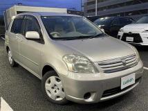 2005 Toyota Raum