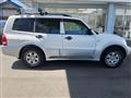 2003 Mitsubishi Pajero
