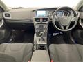 2017 Volvo V40