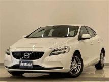 2017 Volvo V40