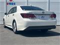 2013 Toyota Crown Hybrid