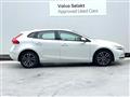 2020 Volvo V40