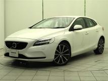 2018 Volvo V40