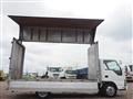 2005 Nissan Atlas