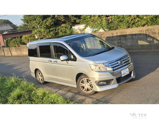 2014 Honda Step WGN