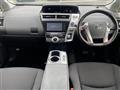 2015 Toyota PRIUS α