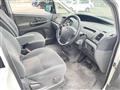 2004 Toyota Estima L