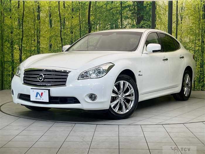 2013 Nissan FUGA HYBRID