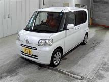 2011 Daihatsu Tanto