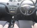 2003 Toyota Vitz