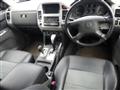 2005 Mitsubishi Pajero