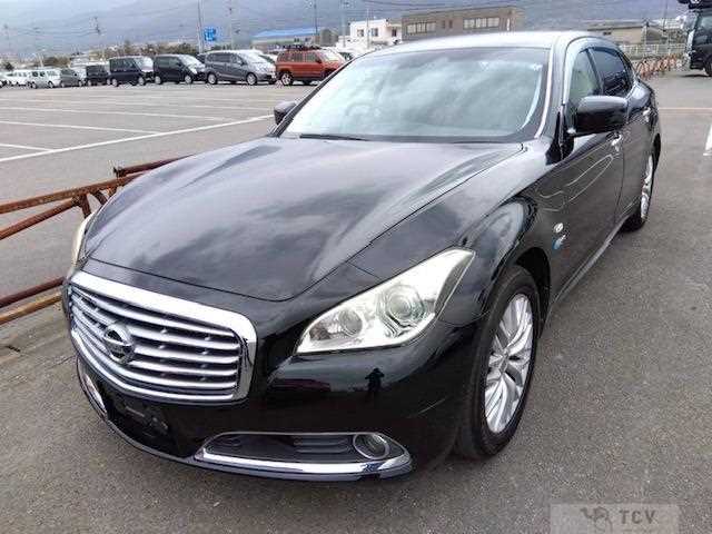 2013 Nissan Cima