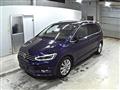 2016 Volkswagen Golf Touran