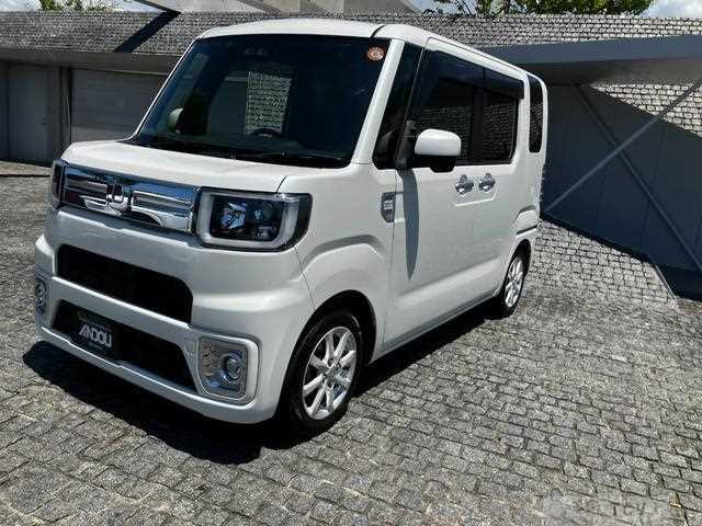 2018 Daihatsu WAKE