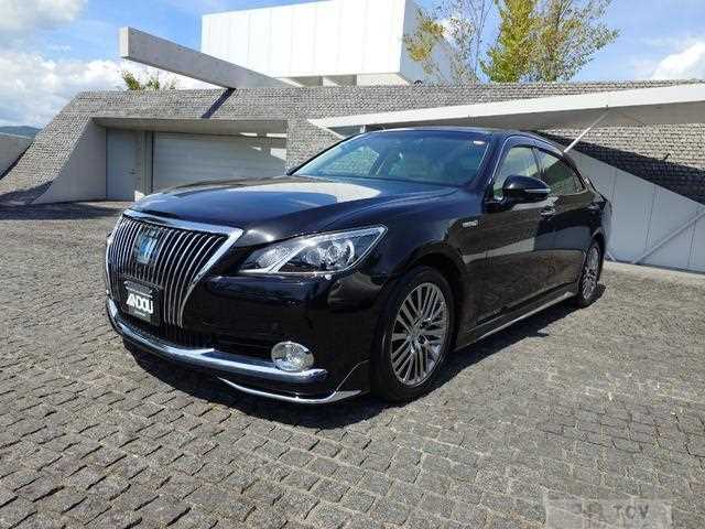 2013 Toyota Crown Majesta