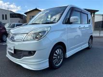 2011 Mitsubishi Delica D2