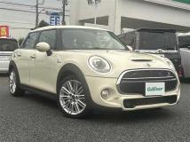2017 BMW MINI