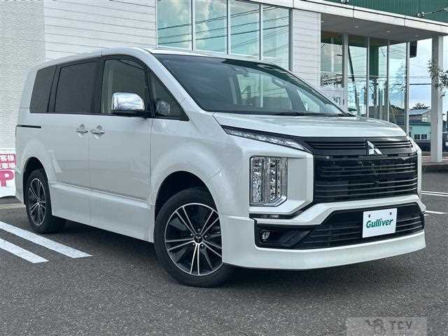 2020 Mitsubishi Delica D5