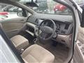 2005 Toyota Isis
