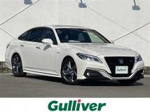 2018 Toyota Crown Hybrid