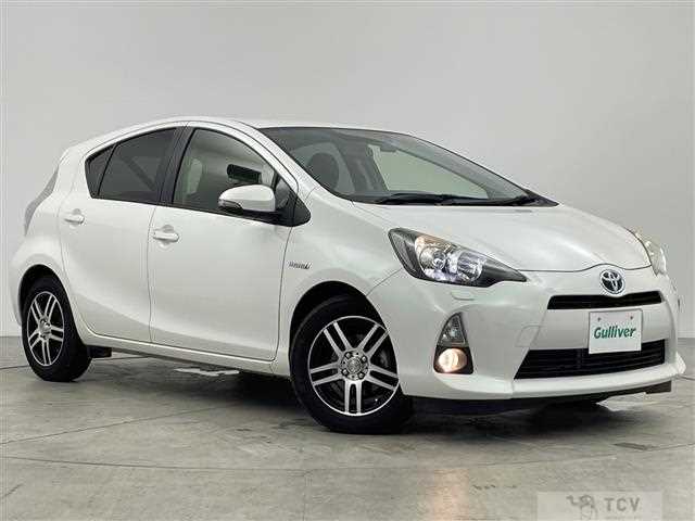 2013 Toyota AQUA