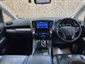 2019 Toyota Alphard Hybrid