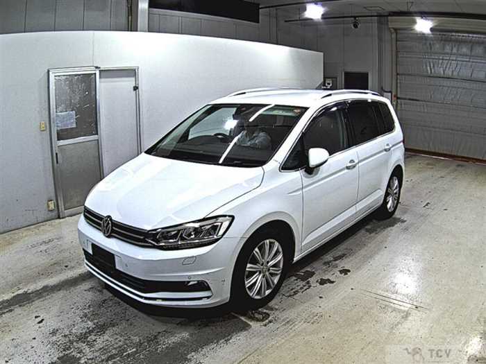 2018 Volkswagen Golf Touran