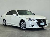 2015 Toyota Crown Hybrid