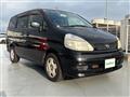 2000 Nissan Serena