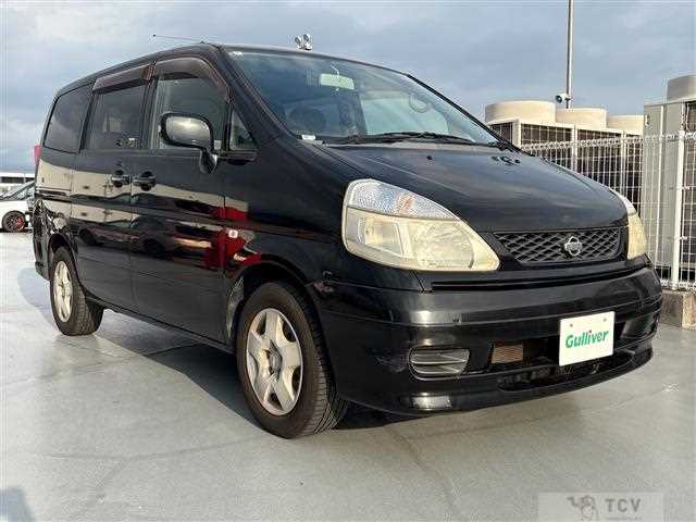 2000 Nissan Serena